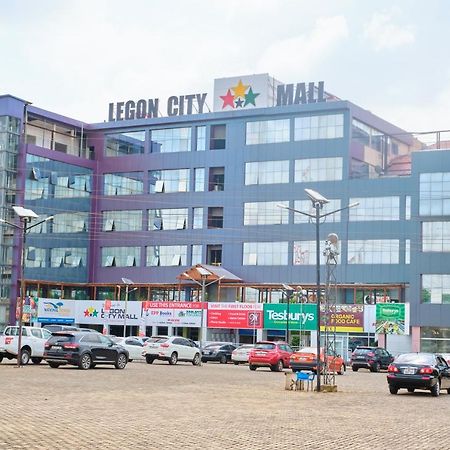 Legon City Mall Short Stay Apartments For Business And Vacation - East Legon Accra Eksteriør billede