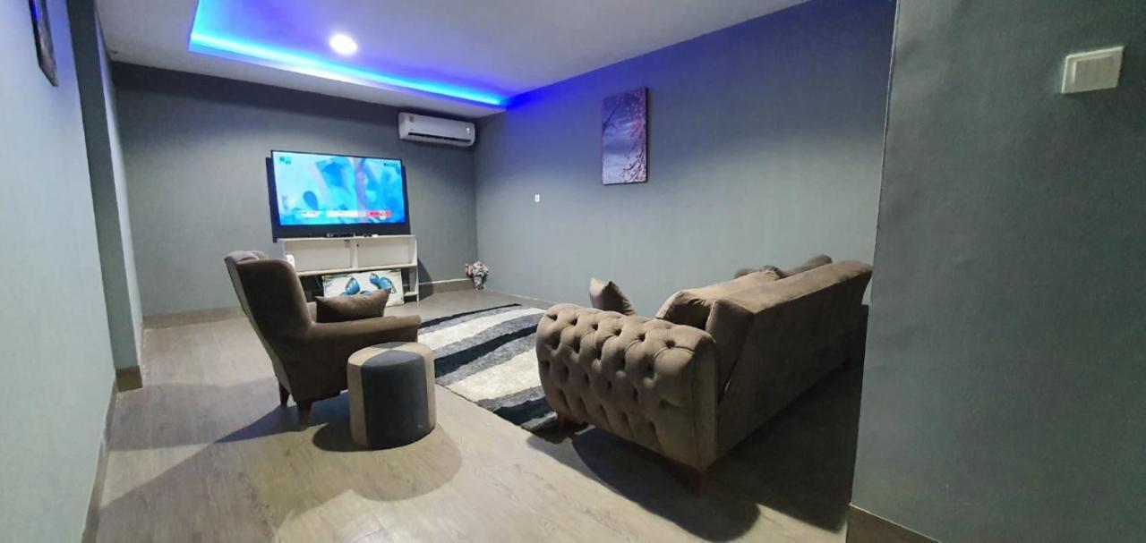 Legon City Mall Short Stay Apartments For Business And Vacation - East Legon Accra Eksteriør billede