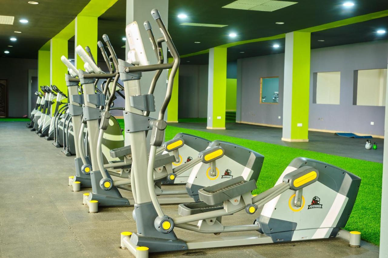 Legon City Mall Short Stay Apartments For Business And Vacation - East Legon Accra Eksteriør billede