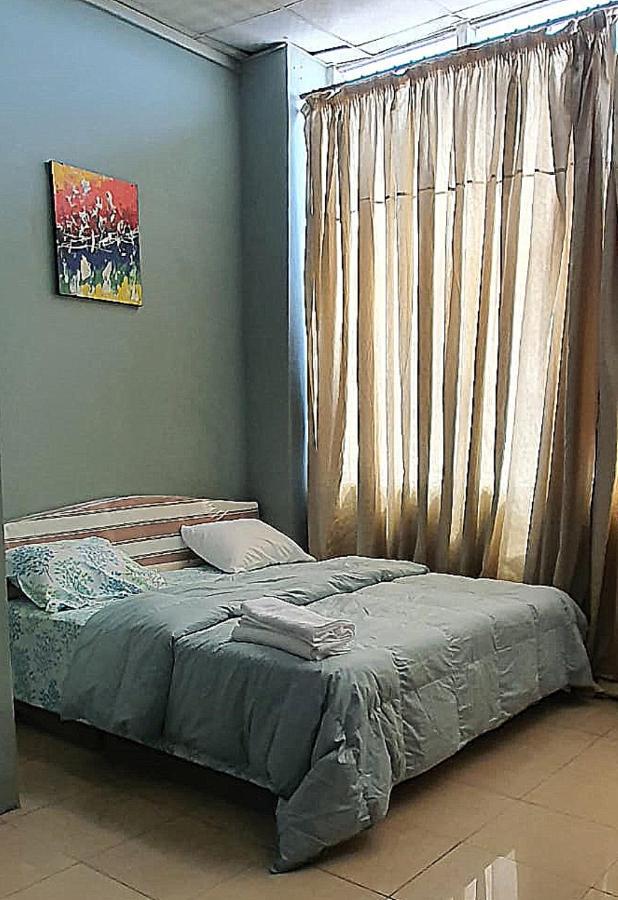 Legon City Mall Short Stay Apartments For Business And Vacation - East Legon Accra Eksteriør billede