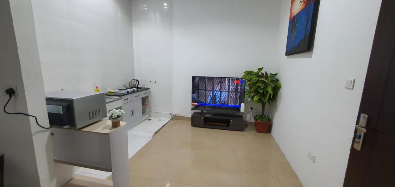 Legon City Mall Short Stay Apartments For Business And Vacation - East Legon Accra Eksteriør billede
